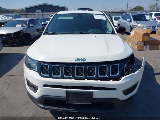 3C4NJCAB5JT271628 Jeep Compass Sport Fwd