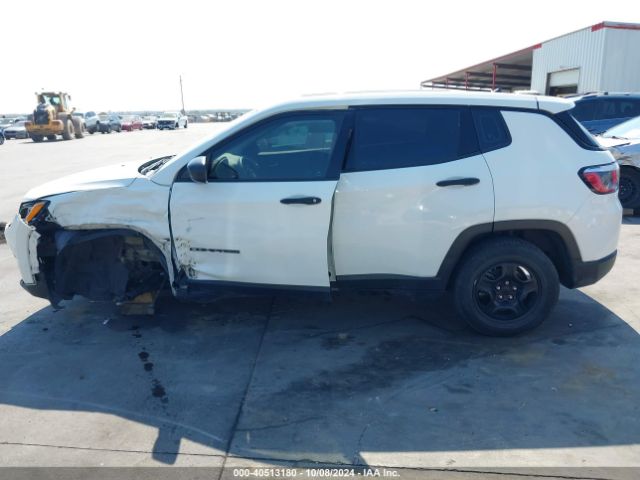 3C4NJCAB5JT271628 Jeep Compass Sport Fwd