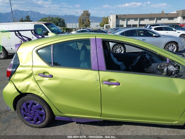 JTDKDTB37F1114604 Toyota Prius C Two