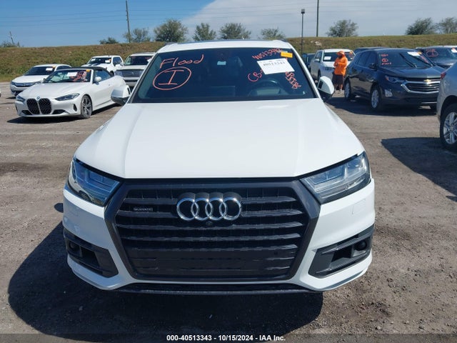 WA1VAAF7XJD013467 Audi Q7 3.0t Premium