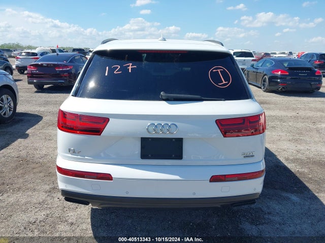 WA1VAAF7XJD013467 Audi Q7 3.0t Premium