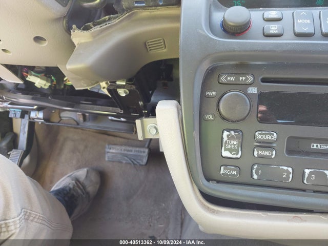 40513362 :رقم المزاد ، 1G6KD54Y11U288957 vin ، 2001 Cadillac Deville Standard مزاد بيع