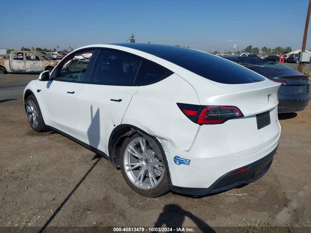 2021 TESLA MODEL Y 5YJYGDEE8MF219189 Photo 2