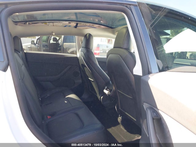 2021 TESLA MODEL Y 5YJYGDEE8MF219189 Photo 7