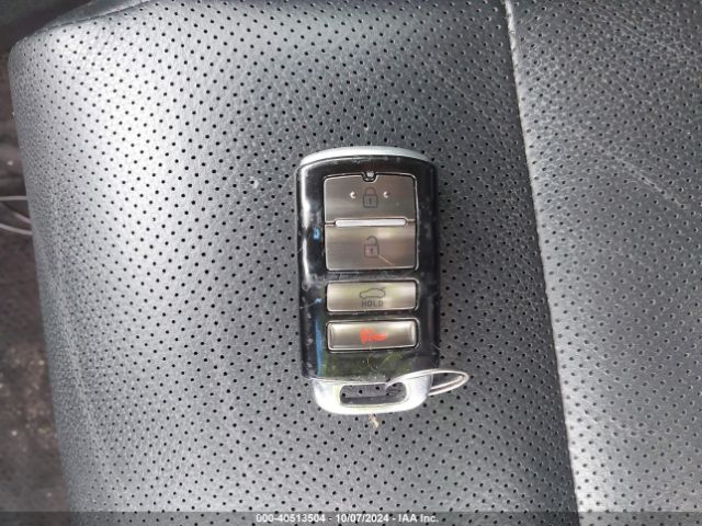 KNALB4J10H5066579 KIA Cadenza Premium