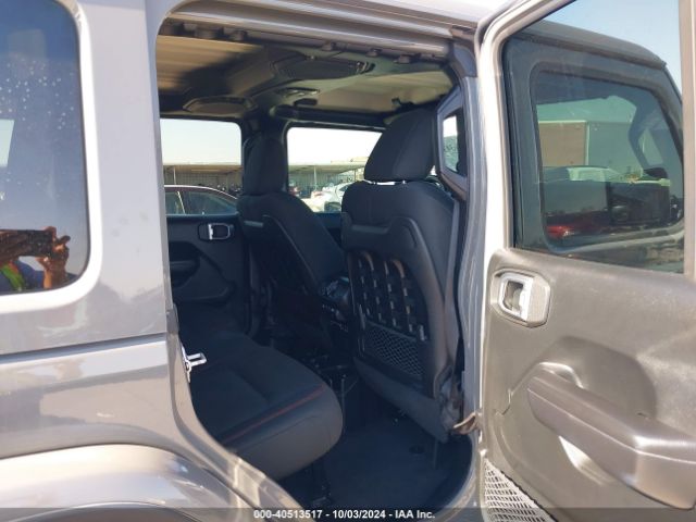 1C4HJXFGXJW313116 Jeep Wrangler Unlimited Rubicon 4x4