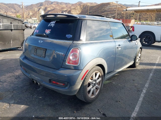 2011 MINI COOPER S WMWSV3C54BTY21006 Photo 3