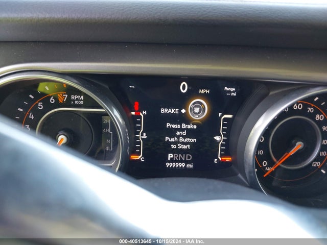 1C4HJXEG1JW140698 Jeep Wrangler Unlimited Sahara 4x4