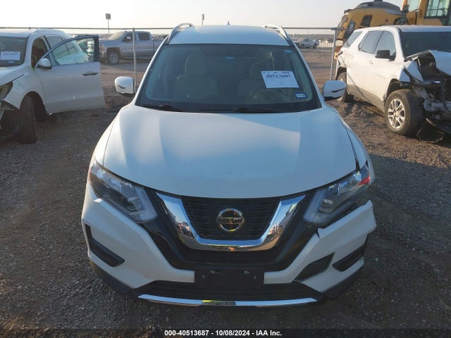 5N1AT2MV1JC827255 Nissan ROGUE SV