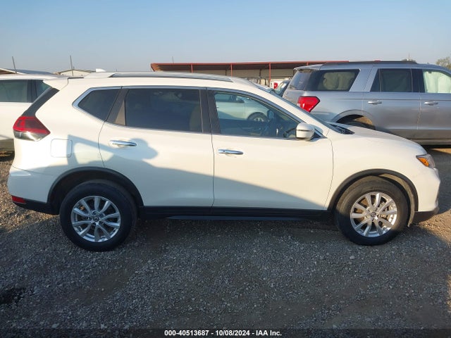 5N1AT2MV1JC827255 Nissan ROGUE SV