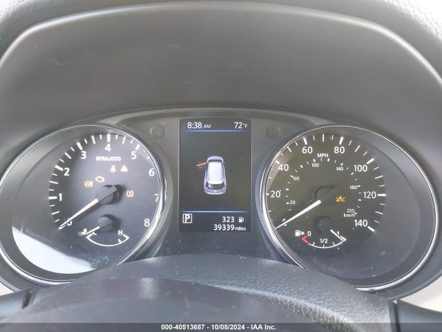 5N1AT2MV1JC827255 Nissan ROGUE SV