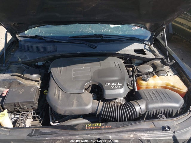 Chrysler 300 Uptown Edition 2014 2C3CCAAG2EH260008 Image 10