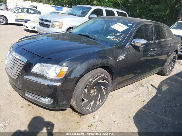 Chrysler 300 Uptown Edition 2014 2C3CCAAG2EH260008 Image 2