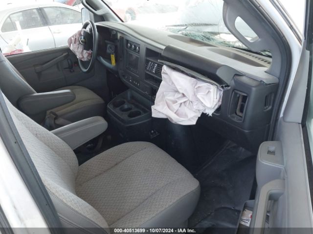 1GCWGAFP7J1345084 Chevrolet Express 2500 Work Van