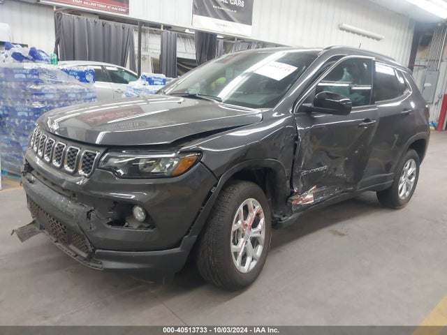 Jeep Compass Latitude 4x4 2024 3C4NJDBN7RT125032 Image 2