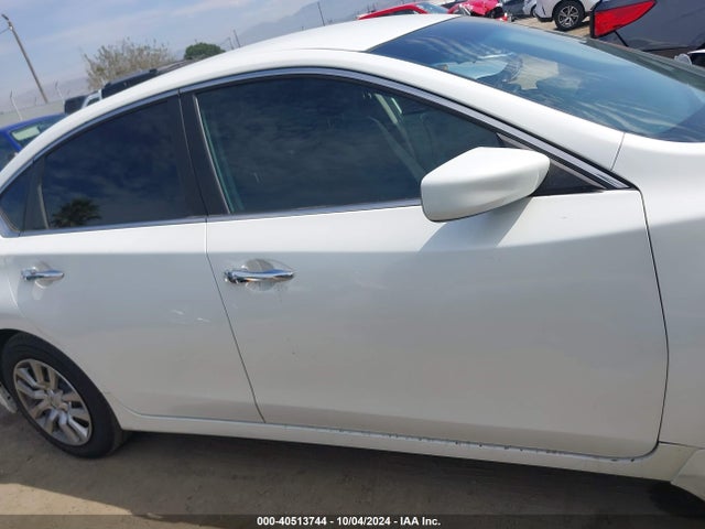Nissan Altima 2.5 S 2015 1N4AL3AP8FC277100 Image 14