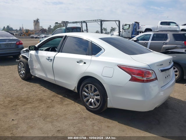 Nissan Altima 2.5 S 2015 1N4AL3AP8FC277100 Image 3