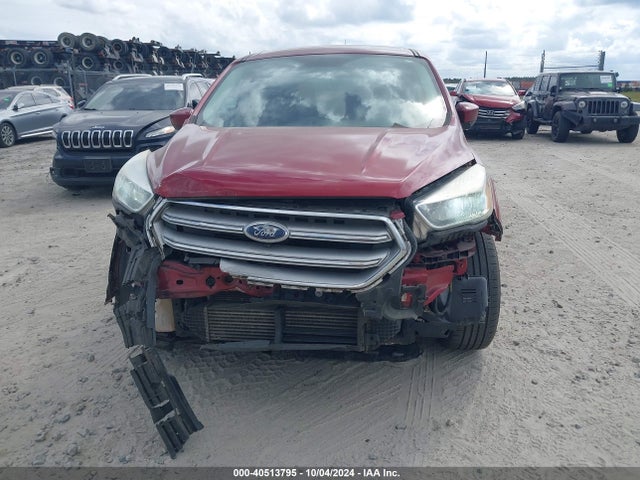 1FMCU0G94HUC39430 Ford ESCAPE SE