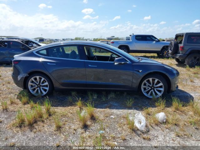 5YJ3E1EA3JF024219 Tesla Model 3 Long Range/mid Range