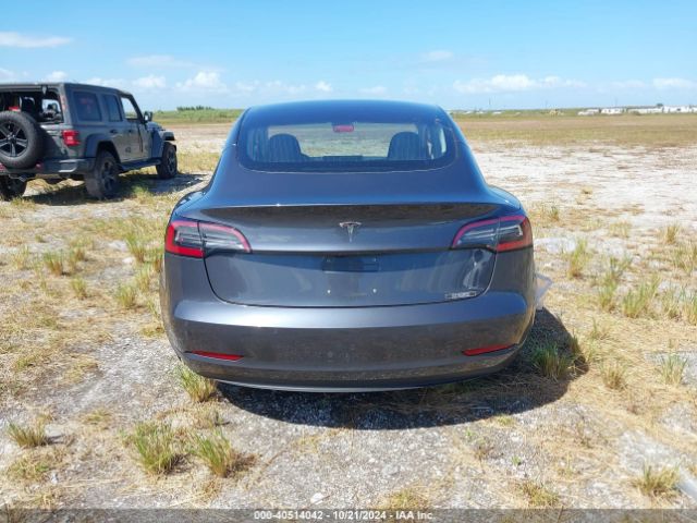 5YJ3E1EA3JF024219 Tesla Model 3 Long Range/mid Range