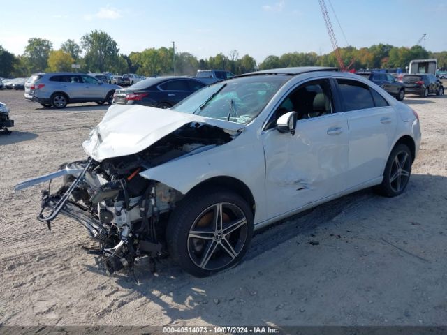 WDD3G4FB5KW022123 Mercedes-Benz A 220 4matic