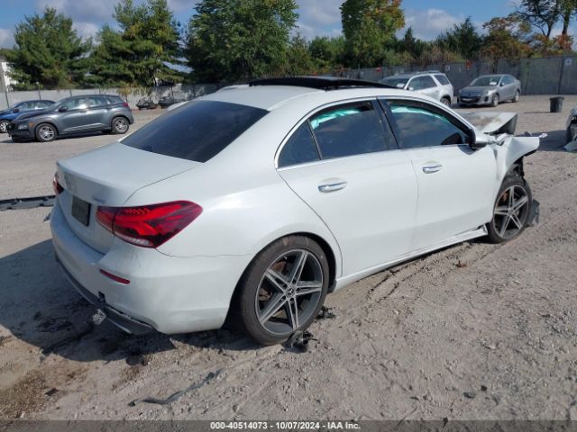 WDD3G4FB5KW022123 Mercedes-Benz A 220 4matic