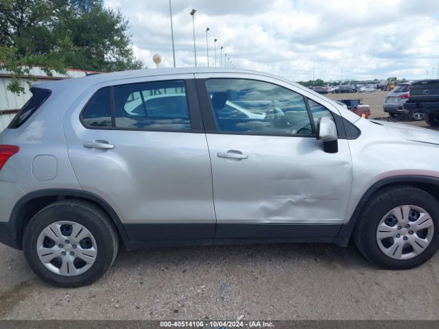 3GNCJKSB8HL188387 Chevrolet TRAX LS