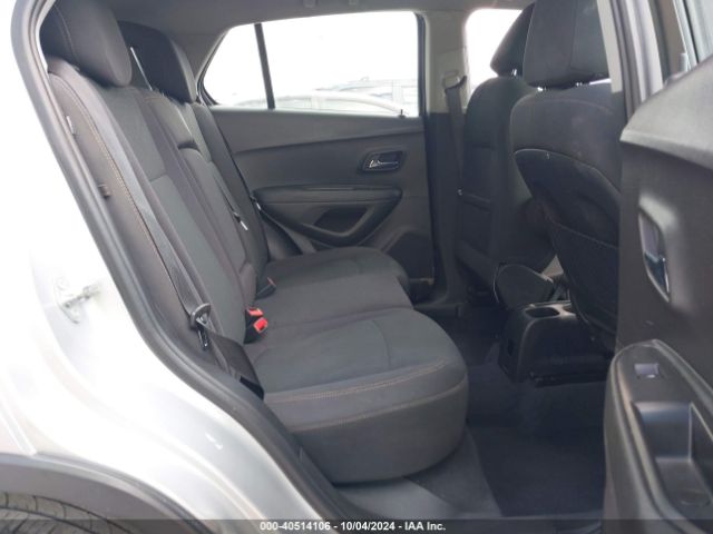 3GNCJKSB8HL188387 Chevrolet TRAX LS