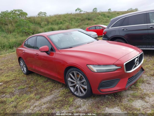 7JR102FK5KG001701 Volvo S60 T5 Momentum