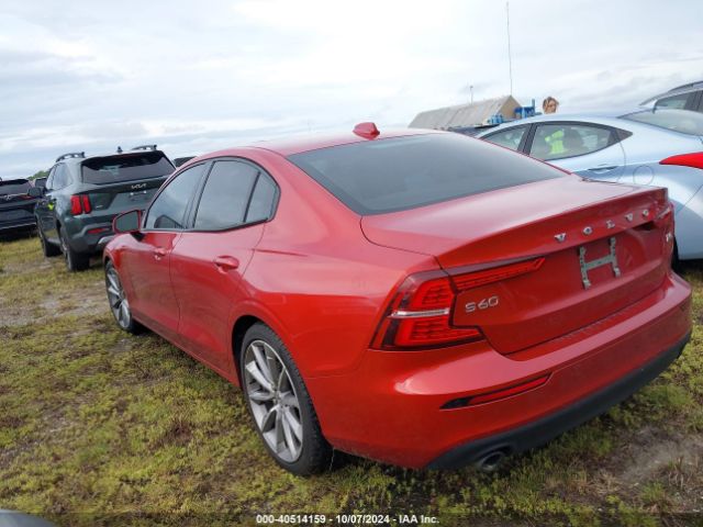 7JR102FK5KG001701 Volvo S60 T5 Momentum