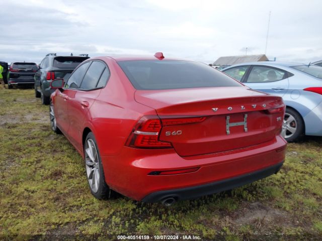 7JR102FK5KG001701 Volvo S60 T5 Momentum
