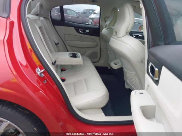 7JR102FK5KG001701 Volvo S60 T5 Momentum