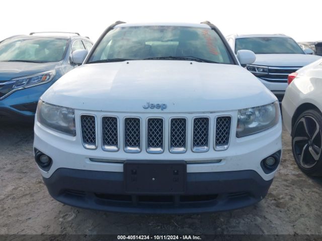 1C4NJDEB0GD690954 Jeep Compass Latitude