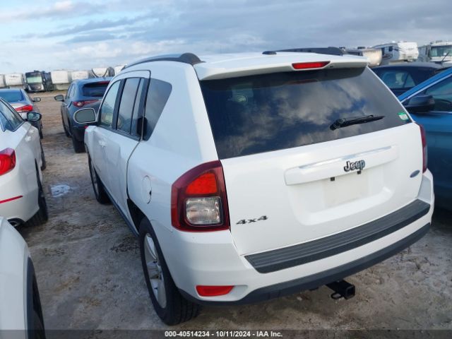 1C4NJDEB0GD690954 Jeep Compass Latitude