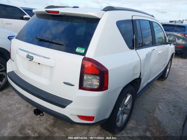 1C4NJDEB0GD690954 Jeep Compass Latitude