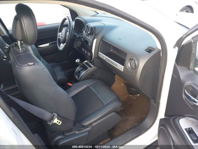 1C4NJDEB0GD690954 Jeep Compass Latitude
