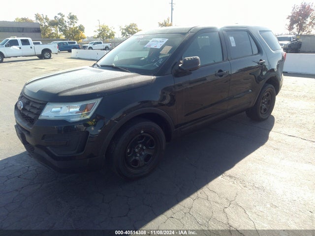 Ford Utility Police Interceptor 2017 1FM5K8ARXHGD07685 Image 2