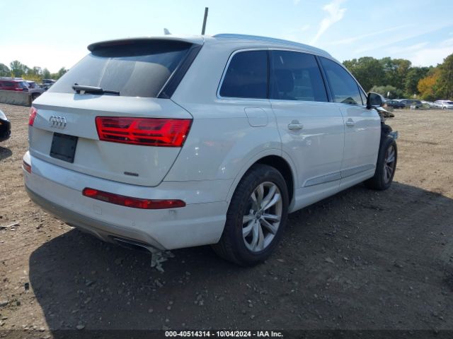 WA1AHAF75HD041603 Audi Q7 2.0t Premium