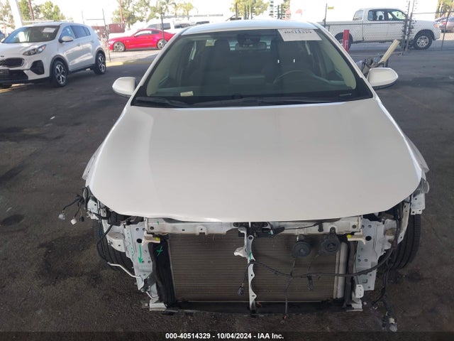 Toyota Corolla Hybrid Le 2022 JTDEAMDE0N3013529 Image 12