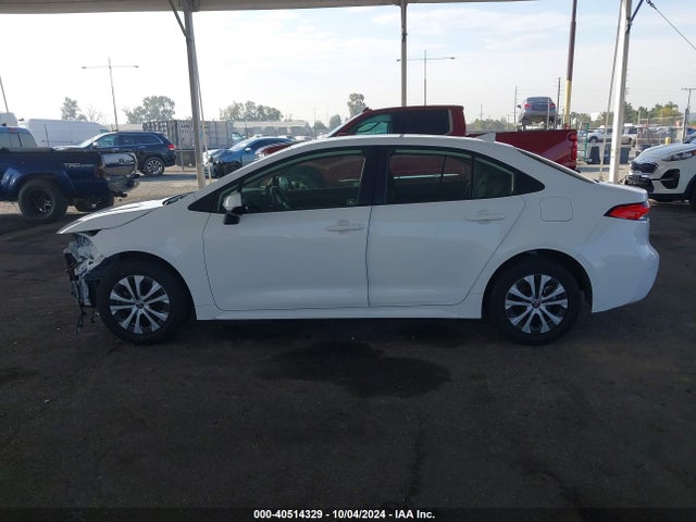 Toyota Corolla Hybrid Le 2022 JTDEAMDE0N3013529 Image 14