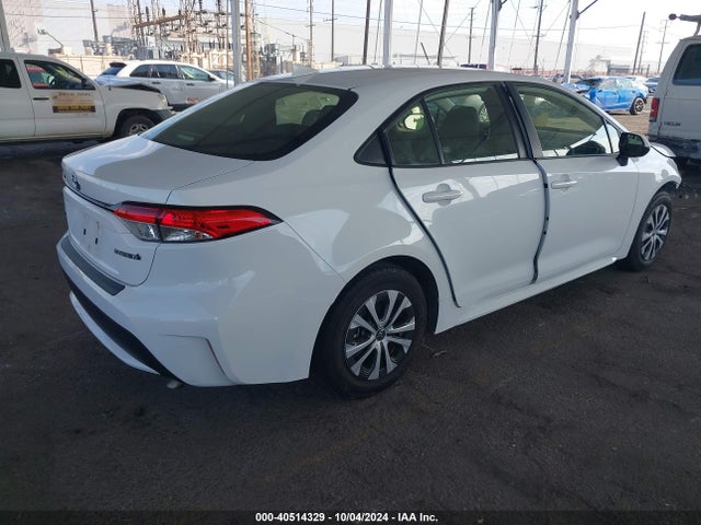 Toyota Corolla Hybrid Le 2022 JTDEAMDE0N3013529 Image 4