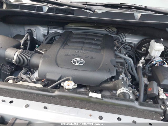 5TFDW5F13KX779305 Toyota Tundra Sr5 5.7l V8