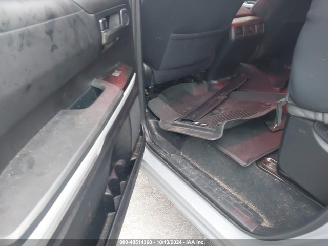 5TFDW5F13KX779305 Toyota Tundra Sr5 5.7l V8