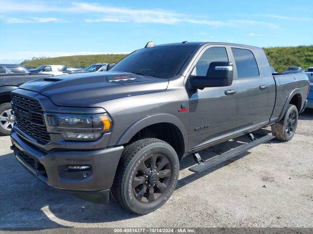 RAM 2500 Limited  4x4 6'4 Box 2023 3C6UR5TL9PG628310 Image 2