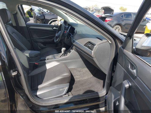 3VW7M7BU9PM019887 Volkswagen Jetta 1.5t Se