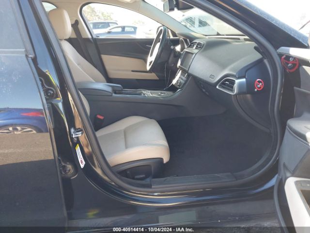SAJAR4FX7JCP38532 Jaguar XE