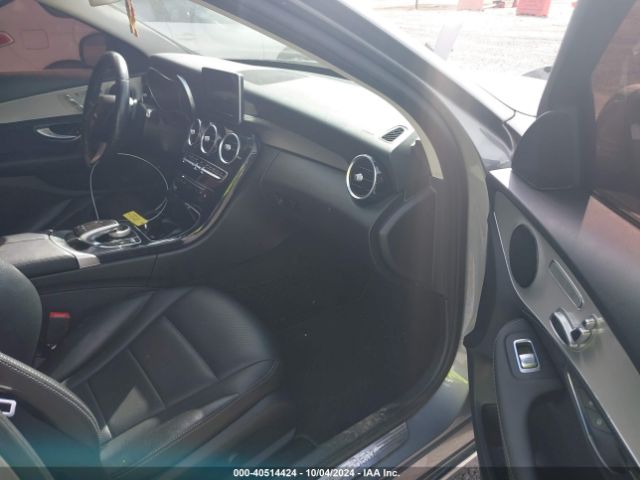 55SWF4JB2GU124412 Mercedes-Benz C 300 Luxury/sport