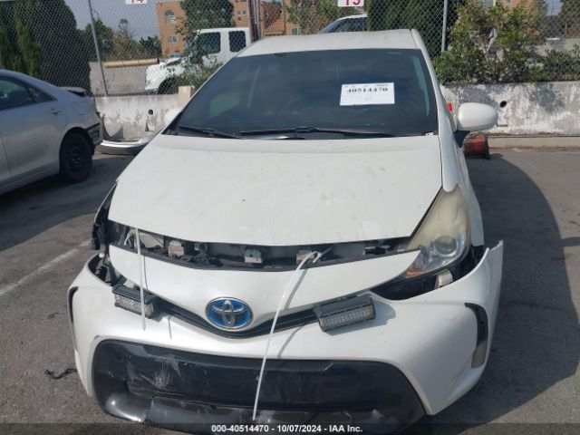 JTDZN3EU3FJ039884 Toyota Prius V Three
