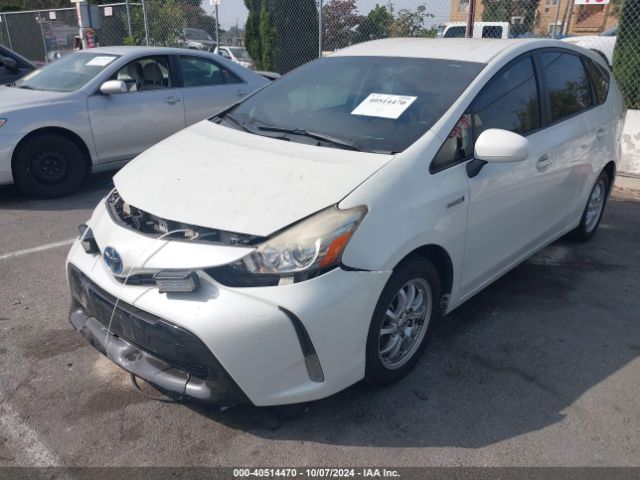 JTDZN3EU3FJ039884 Toyota Prius V Three