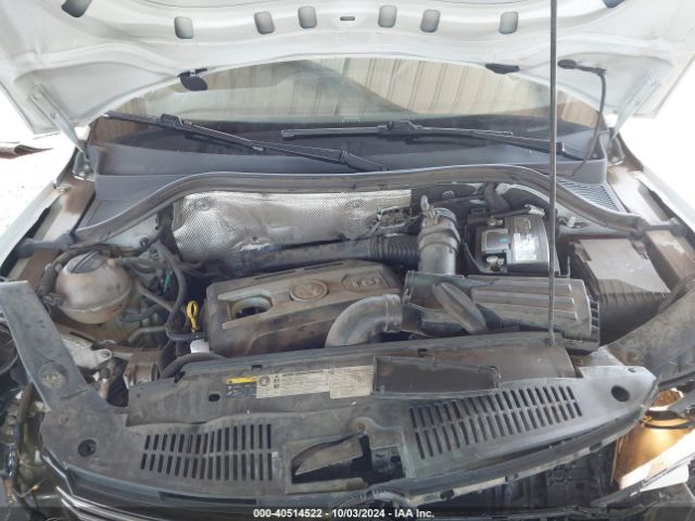 WVGAV7AX3FW613791 Volkswagen TIGUAN S
